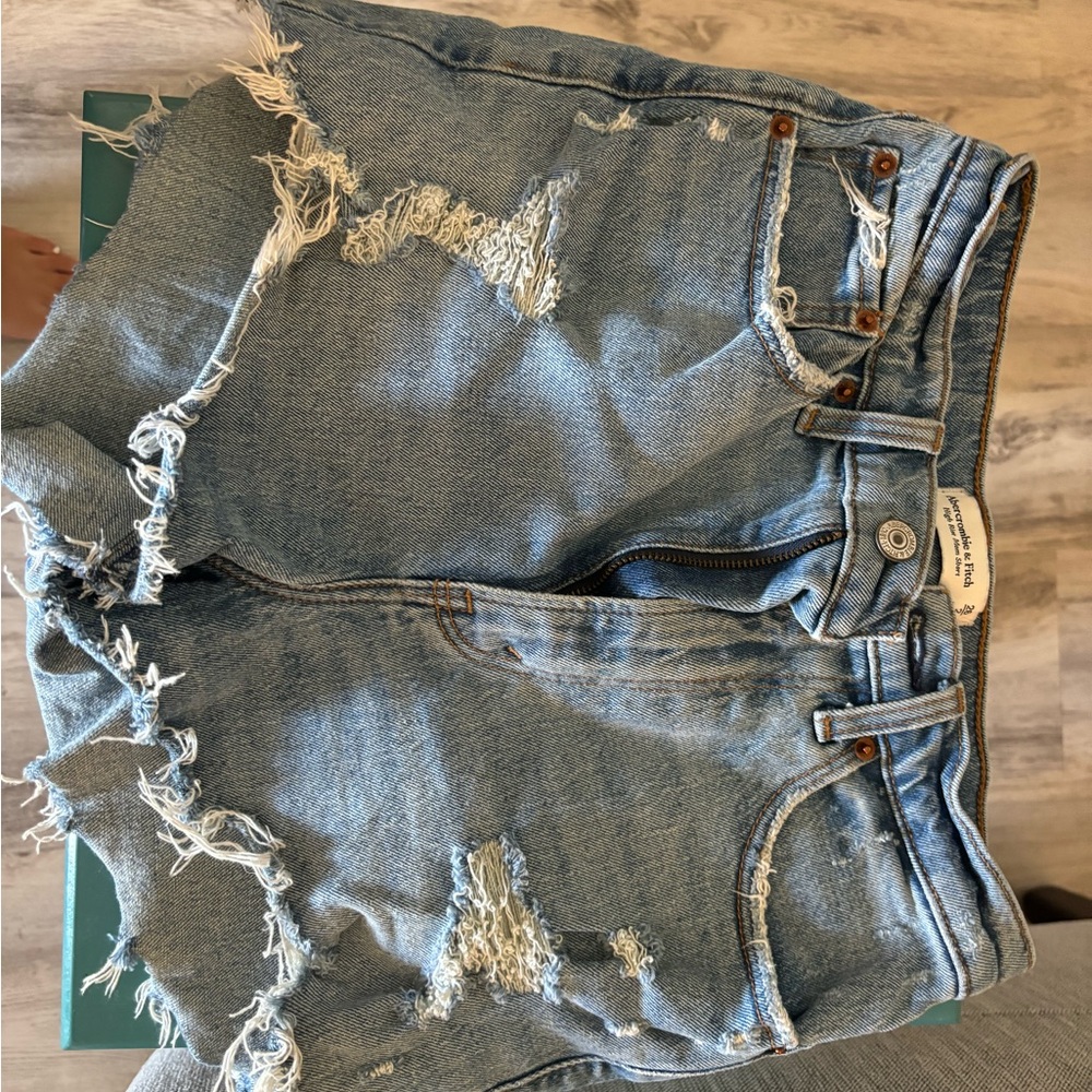Abercrombie and fitch high rise Jean short size 2